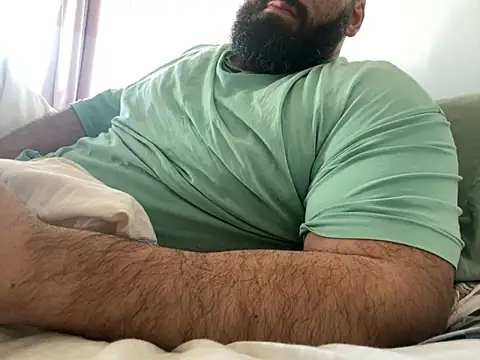 hugemachohandsome online show from 02/03/25, 09:30