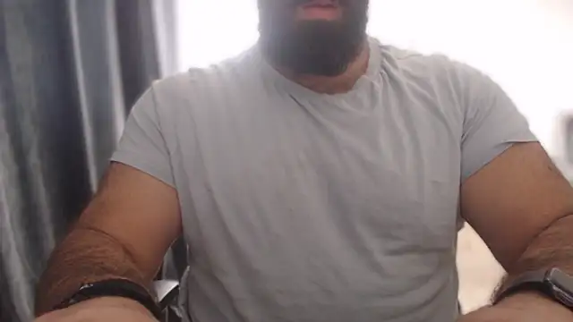 hugemachohandsome online show from 09/17/25, 02:19