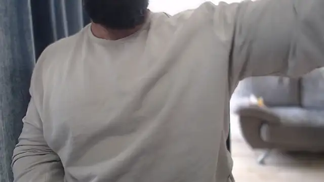 hugemachohandsome online show from 10/27/25, 11:58