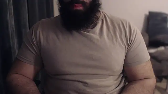 hugemachohandsome online show from 04/08/26, 09:15