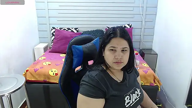 evelin zaens online show from 02/08/25, 03:52