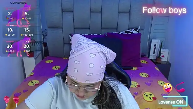 evelin zaens online show from 12/14/25, 04:51