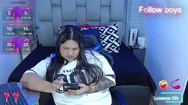 evelin zaens online show from 12/15/25, 05:23