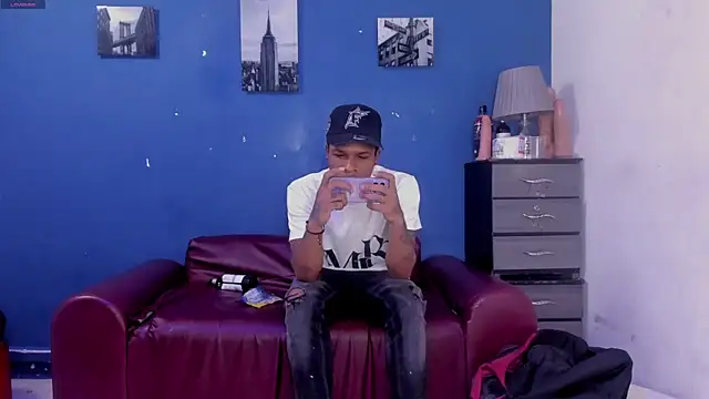 Snapshot of BeMyLover3 chatting on 03/17/25, 10:28 BeMyLover3 online show from 03/17/25, 10:28