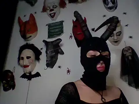 Snapshot of FeticheMacabre chatting on 12/04/24, 12:52 FeticheMacabre online show from 12/04/24, 12:52