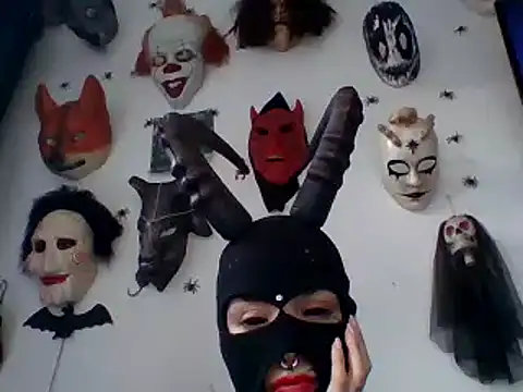 Snapshot of FeticheMacabre chatting on 12/06/24, 08:40 FeticheMacabre online show from 12/06/24, 08:40