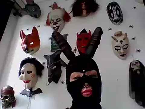 Snapshot of FeticheMacabre chatting on 12/11/24, 07:03 FeticheMacabre online show from 12/11/24, 07:03