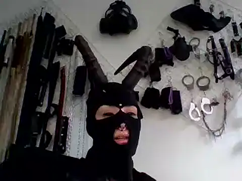 Snapshot of FeticheMacabre chatting on 01/03/25, 07:50 FeticheMacabre online show from 01/03/25, 07:50