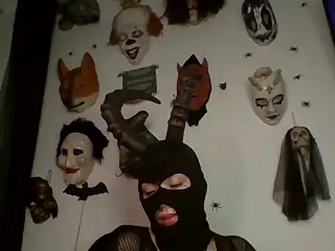 Snapshot of FeticheMacabre chatting on 02/08/25, 04:25 FeticheMacabre online show from 02/08/25, 04:25