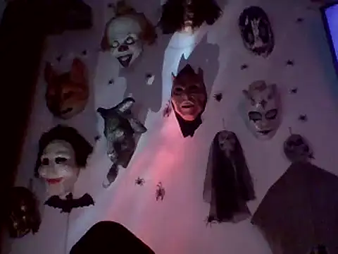 Snapshot of FeticheMacabre chatting on 03/22/25, 05:06 FeticheMacabre online show from 03/22/25, 05:06