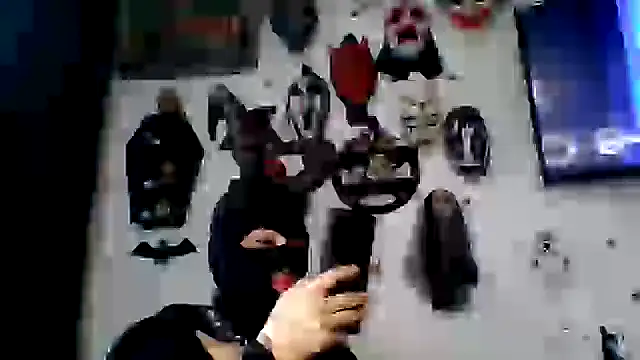 Snapshot of FeticheMacabre chatting on 10/04/25, 05:44 FeticheMacabre online show from 10/04/25, 05:44