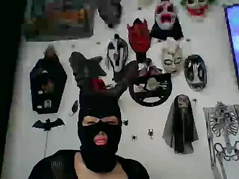 Snapshot of FeticheMacabre chatting on 11/01/25, 07:27 FeticheMacabre online show from 11/01/25, 07:27