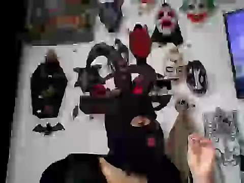 Snapshot of FeticheMacabre chatting on 12/18/25, 03:18 FeticheMacabre online show from 12/18/25, 03:18