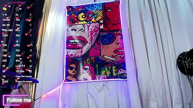 Snapshot of LatexDevil_Blondie chatting on 03/03/25, 04:14 LatexDevil Blondie online show from 03/03/25, 04:14