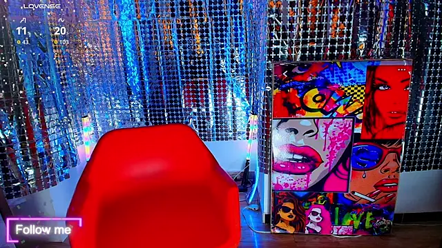 Snapshot of LatexDevil_Blondie chatting on 11/15/25, 04:47 LatexDevil Blondie online show from 11/15/25, 04:47