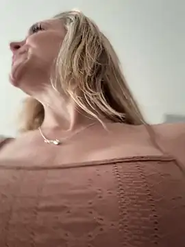 MessyNastyQueen online show from 03/14/25, 04:30