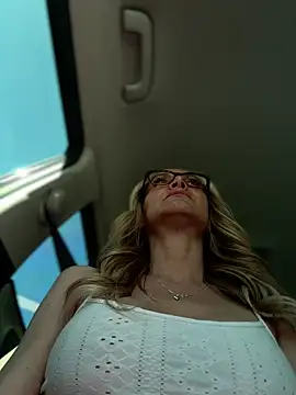 MessyNastyQueen online show from 03/19/25, 06:12