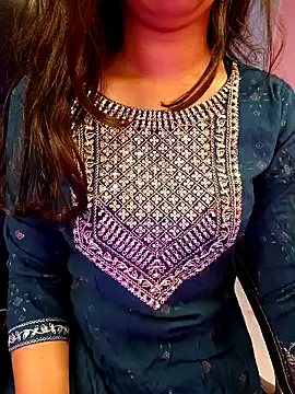 Snapshot of Aditi_1 chatting on 01/11/25, 11:46 Aditi 1 online show from 01/11/25, 11:46