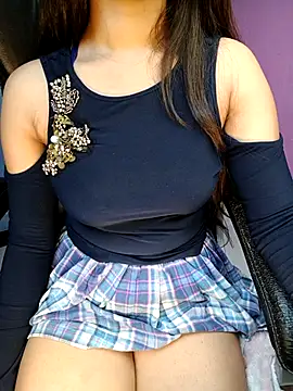 Snapshot of Aditi_1 chatting on 09/09/25, 02:33 Aditi 1 online show from 09/09/25, 02:33