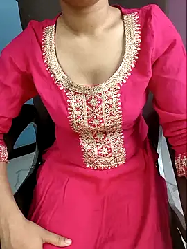 Snapshot of Aditi_1 chatting on 05/25/26, 12:38 Aditi 1 online show from 05/25/26, 12:38