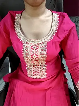 Snapshot of Aditi_1 chatting on 06/03/26, 03:39 Aditi 1 online show from 06/03/26, 03:39