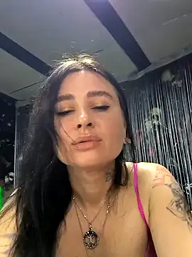 Snapshot of KikiXRed chatting on 12/09/24, 06:12 KikiXRed online show from 12/09/24, 06:12