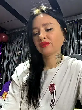 KikiXRed online show from 02/16/26, 06:42