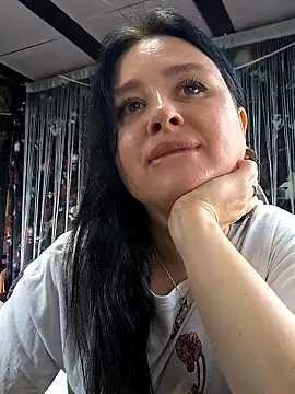 KikiXRed online show from 04/07/26, 09:21