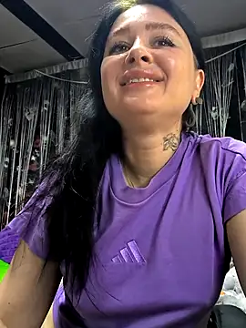 KikiXRed online show from 04/17/26, 04:59