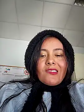 Snapshot of bellapaty chatting on 01/16/25, 11:04 bellapaty online show from 01/16/25, 11:04