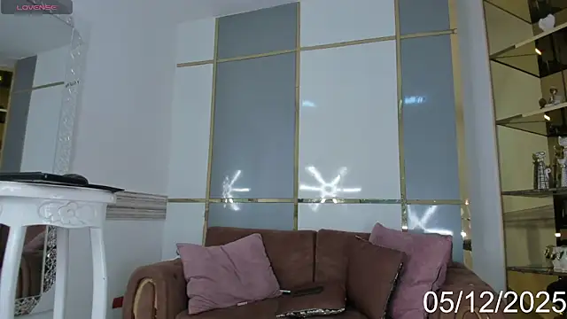 Snapshot of EmmaHills_Sex chatting on 01/05/25, 04:48 EmmaHills Sex online show from 01/05/25, 04:48