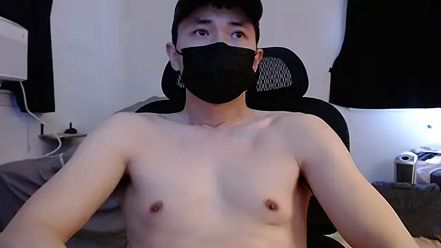 twbobo00715 online show from 02/28/25, 06:31