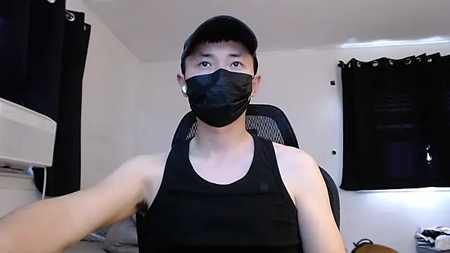 twbobo00715 online show from 10/03/25, 09:01