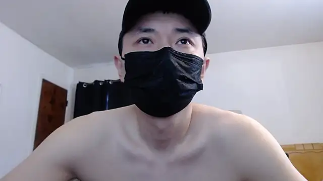 twbobo00715 online show from 03/30/26, 03:57