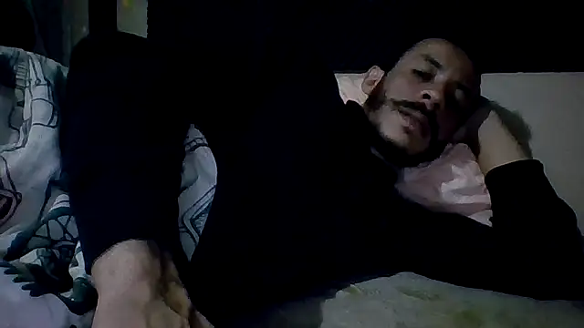 Snapshot of MachoScorpionCaralho chatting on 04/25/26, 10:18 MachoScorpionCaralho online show from 04/25/26, 10:18