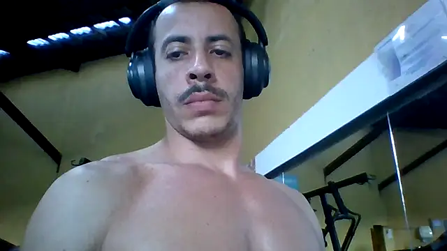 Snapshot of MachoScorpionCaralho chatting on 05/09/26, 08:25 MachoScorpionCaralho online show from 05/09/26, 08:25