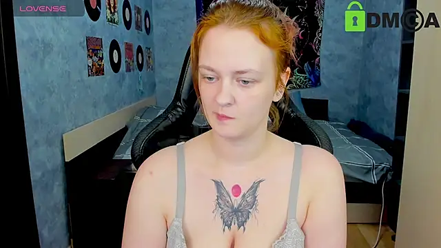 Snapshot of madness_lia chatting on 02/21/25, 12:28 madness lia online show from 02/21/25, 12:28