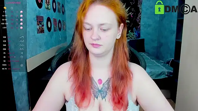 Snapshot of madness_lia chatting on 03/12/25, 10:48 madness lia online show from 03/12/25, 10:48