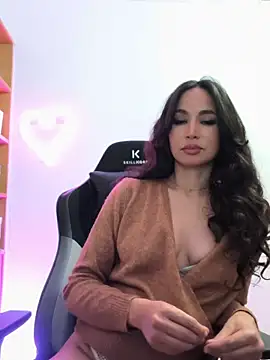 Naughty-Jessie online show from 11/15/25, 09:54