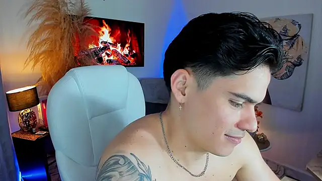 Matias Murrier online show from 12/15/25, 01:04