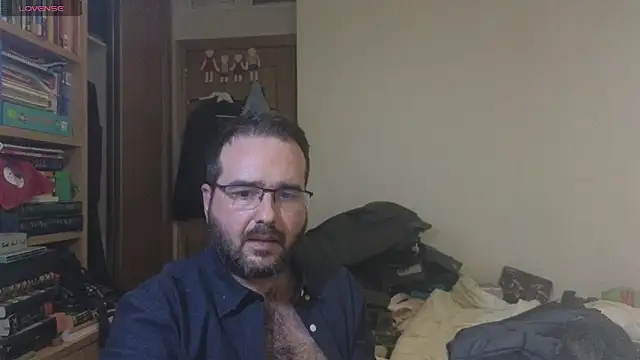 curiosillo83 online show from 02/25/25, 03:52