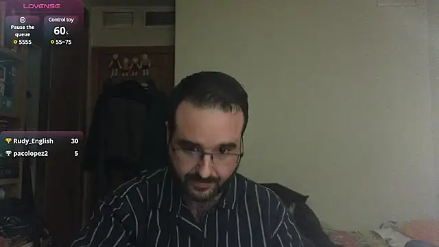 curiosillo83 online show from 03/19/25, 08:45