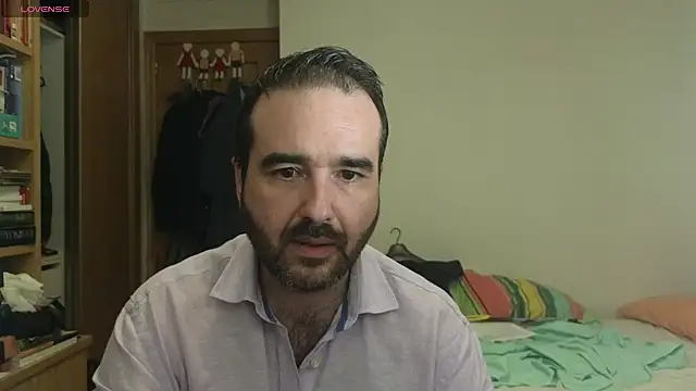 curiosillo83 online show from 09/17/25, 03:35