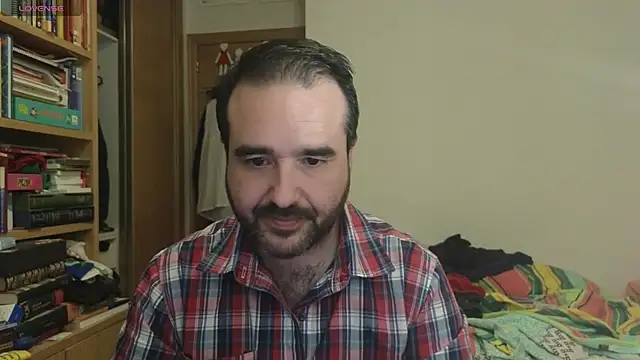 curiosillo83 online show from 10/01/25, 02:23