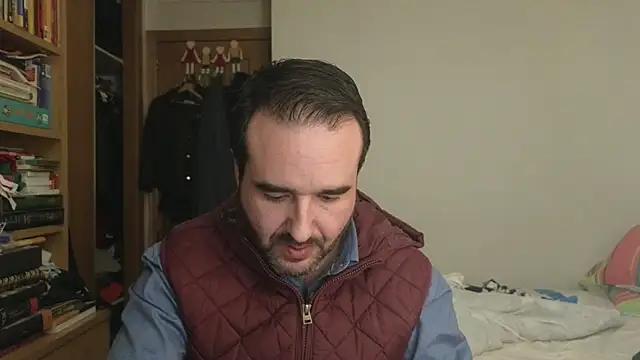 curiosillo83 online show from 02/26/26, 03:22