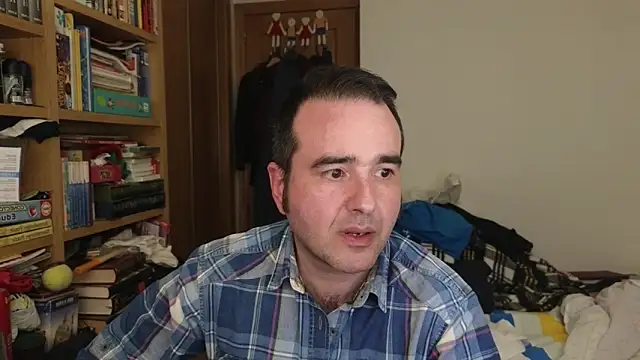 curiosillo83 online show from 04/20/26, 02:31