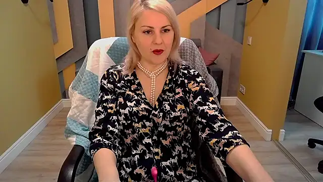 Candy Long online show from 03/04/25, 06:26