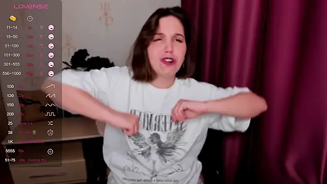 KindHazelHere  online show from 02/24/25, 08:27