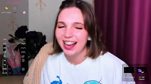 KindHazelHere  online show from 03/05/25, 10:21