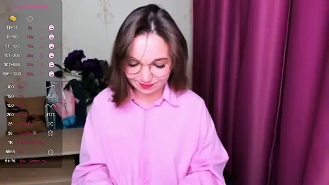 KindHazelHere  online show from 03/09/25, 04:00